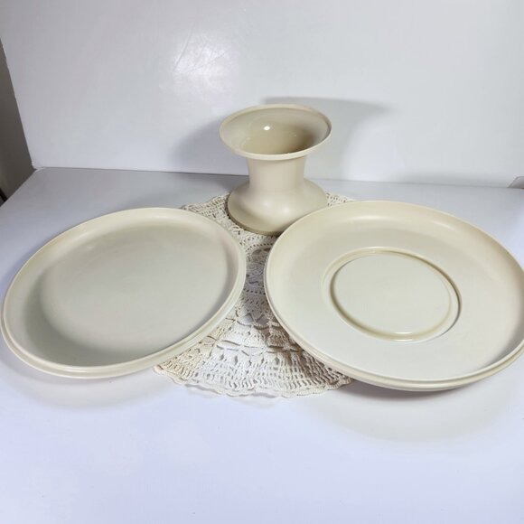 Tupperware 3 Piece Serve It All Pedestal Pie Cake Stand Cheese and Cracker Dish - Picture 5 of 6